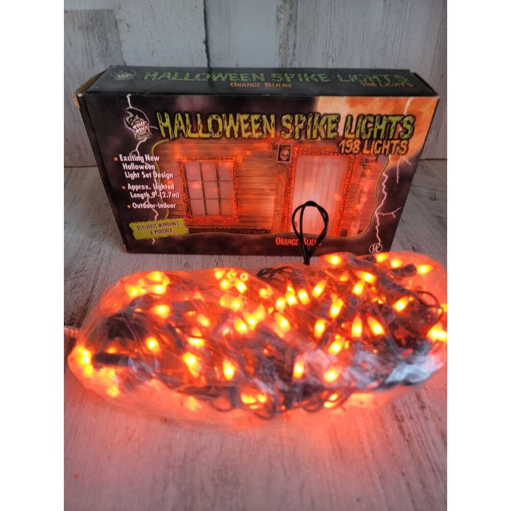 Halloween Spike Lights 198 orange bulbs home decor